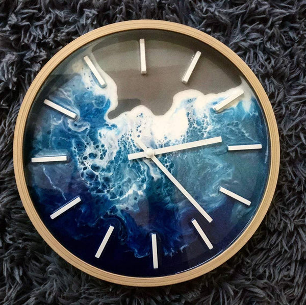 Resin clock