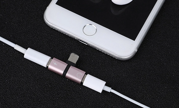 2 In 1 For Lightning 8pin Adapter Splitter For Iphone 7/8/X/11